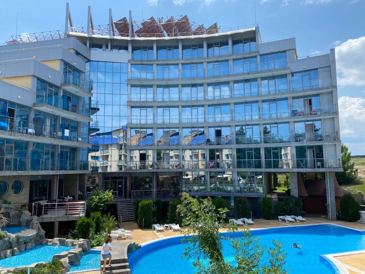 Hotel Kamenec คีตาน ภายนอก รูปภาพ