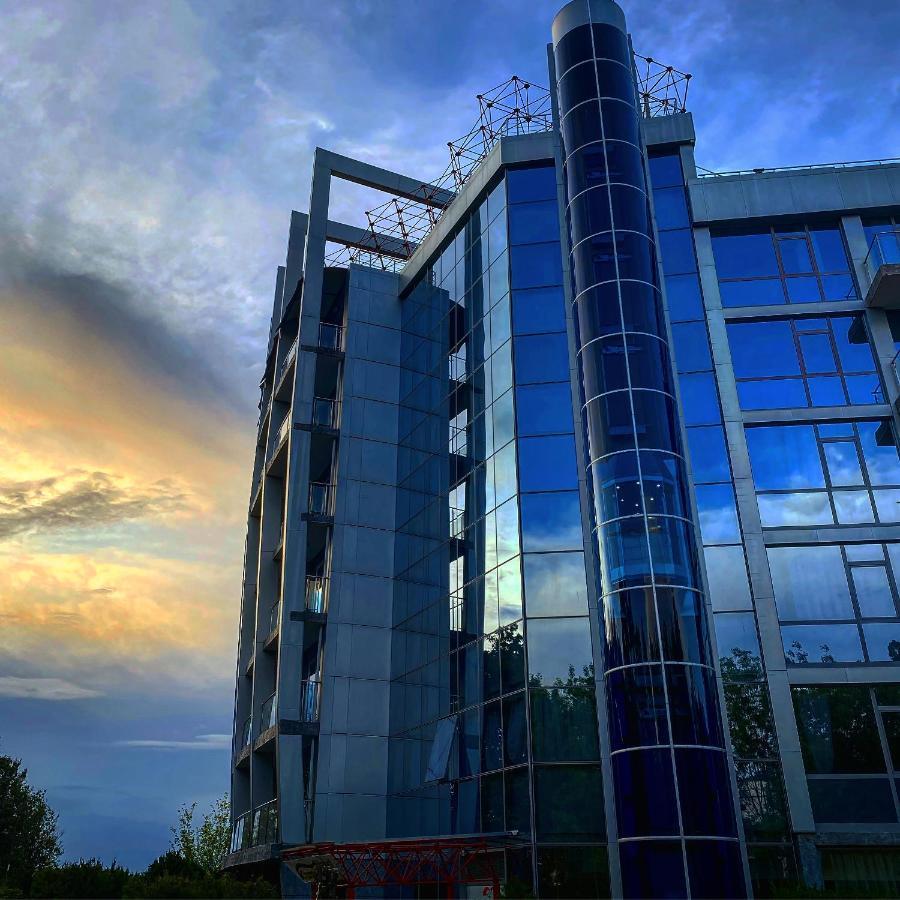 Hotel Kamenec คีตาน ภายนอก รูปภาพ
