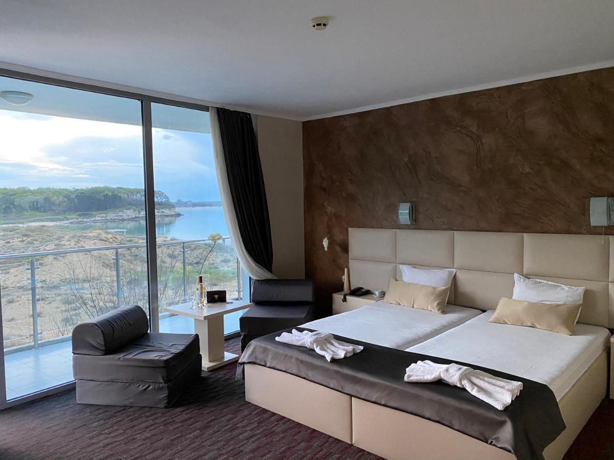 Hotel Kamenec คีตาน ภายนอก รูปภาพ