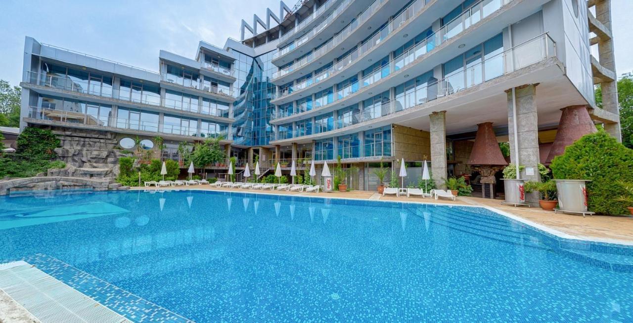Hotel Kamenec คีตาน ภายนอก รูปภาพ