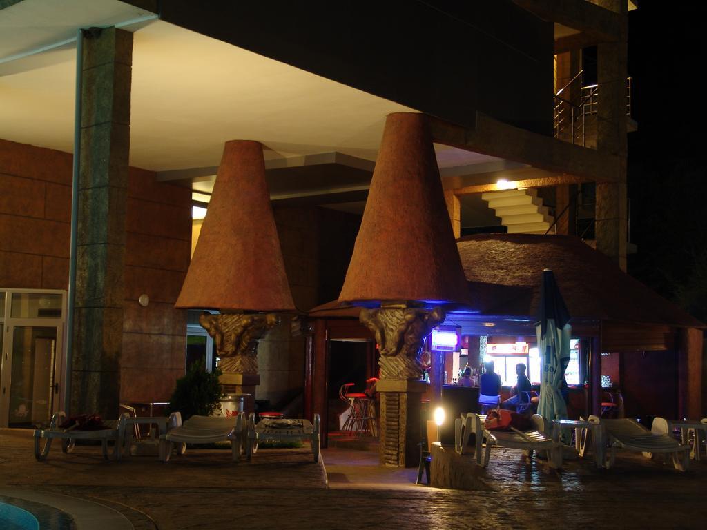 Hotel Kamenec คีตาน ภายนอก รูปภาพ