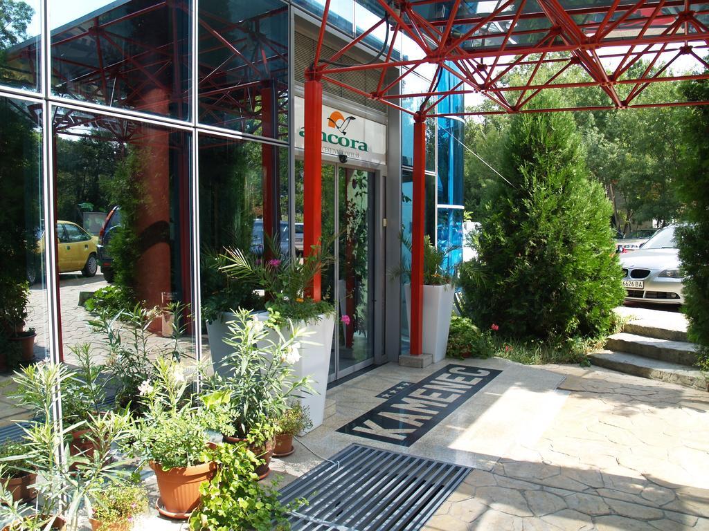 Hotel Kamenec คีตาน ภายนอก รูปภาพ