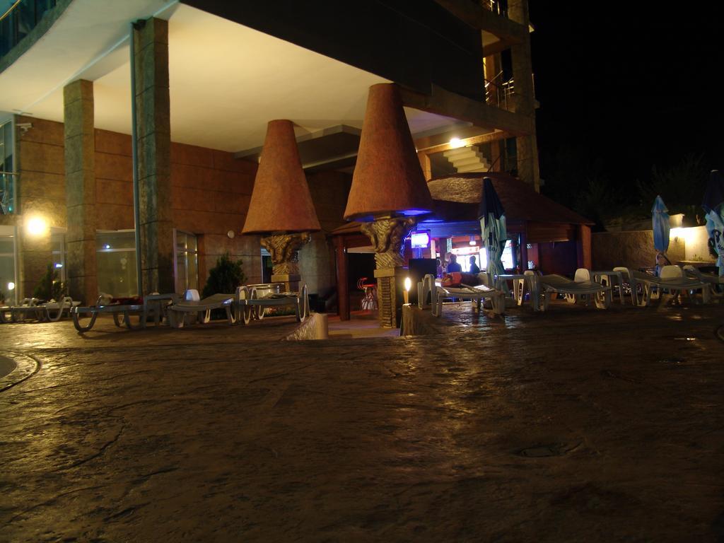 Hotel Kamenec คีตาน ภายนอก รูปภาพ