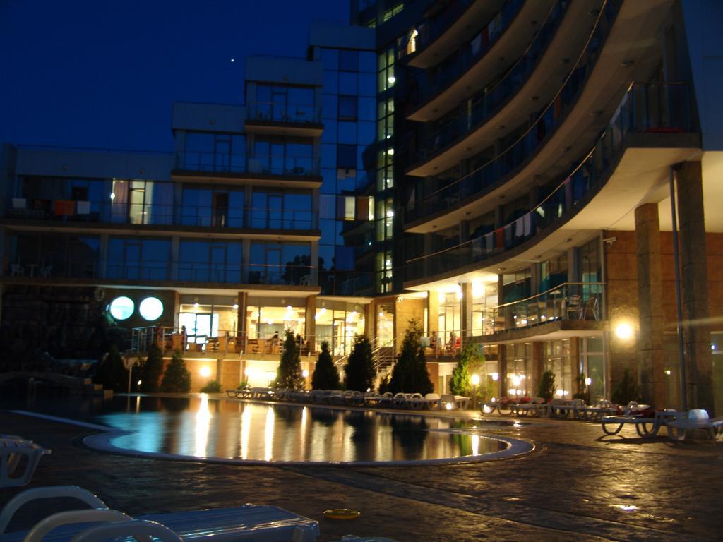 Hotel Kamenec คีตาน ภายนอก รูปภาพ