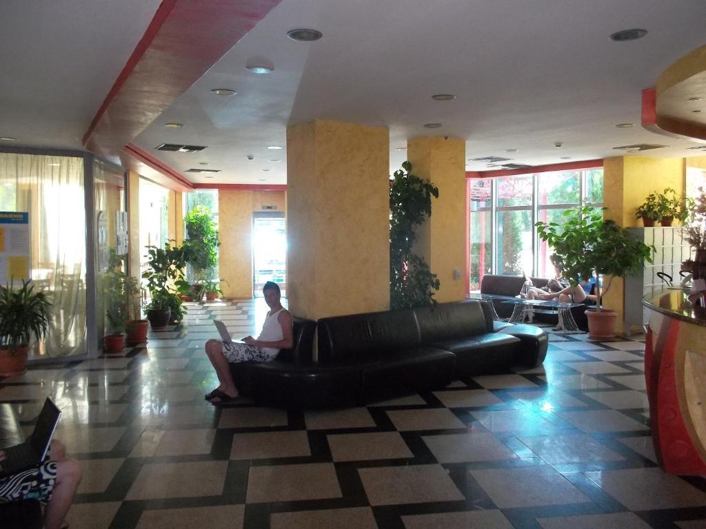 Hotel Kamenec คีตาน ภายนอก รูปภาพ