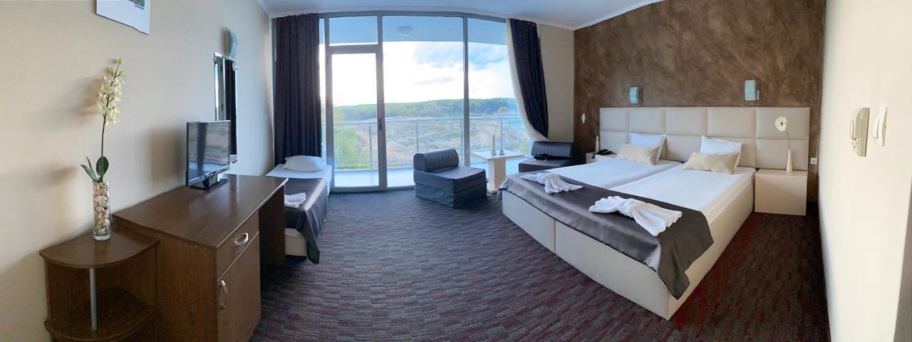 Hotel Kamenec คีตาน ภายนอก รูปภาพ